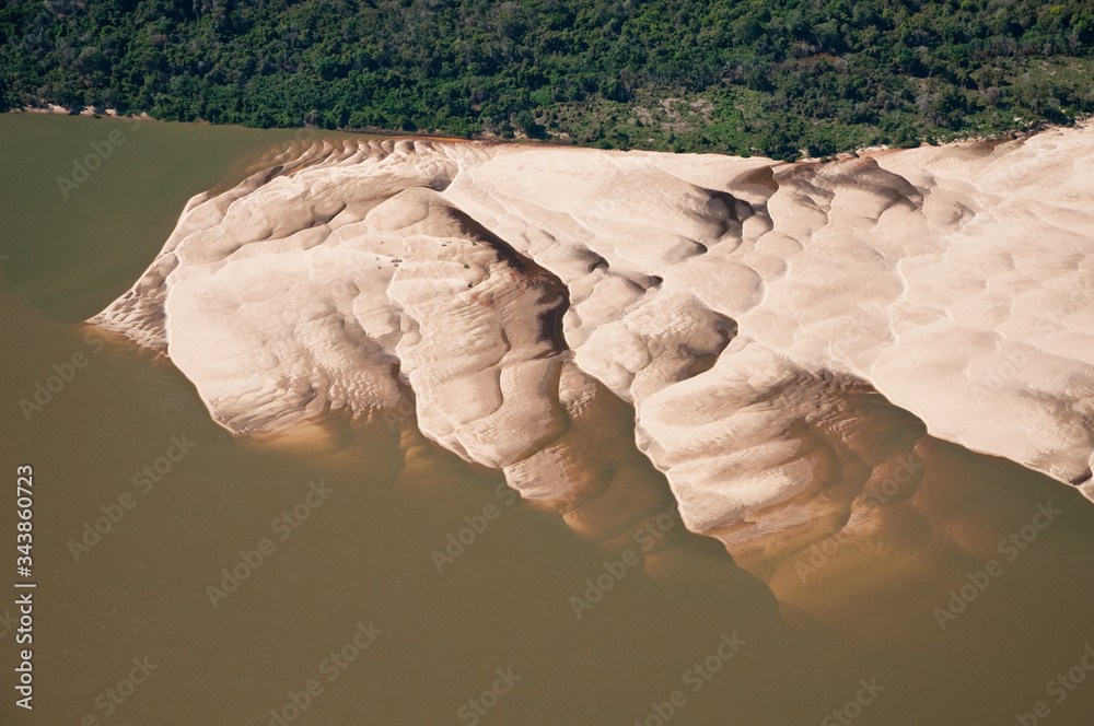 Vista aerea do Rio Araguaia, Tocantins, Brasil. Vista aerea do Rio Araguaia, Tocantins, Brasil.