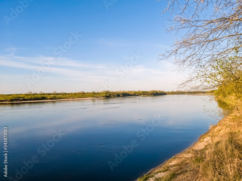 Fototapeta Naklejka Na Ścianę i Meble -  Vistula (Wisła) river at sunset, vicinity of Warsaw, Poland