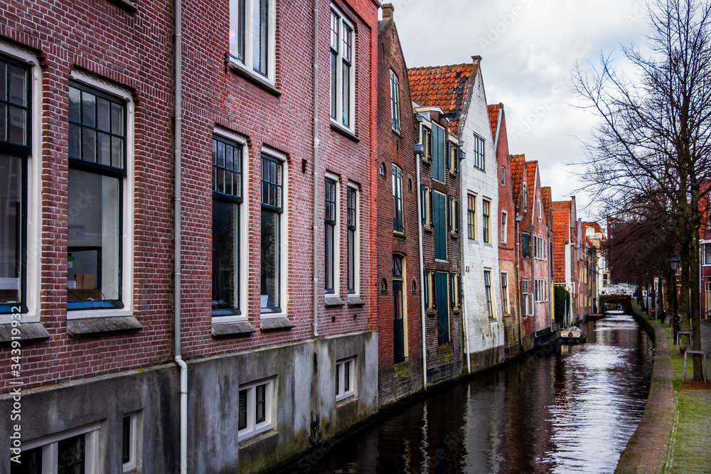 canal houses in alkmaar