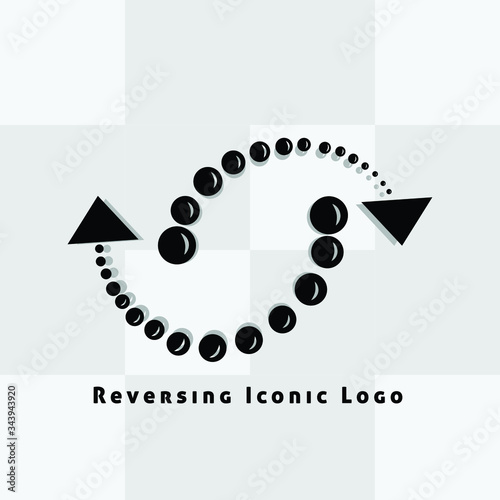 Recycle logo vector icon illustration
