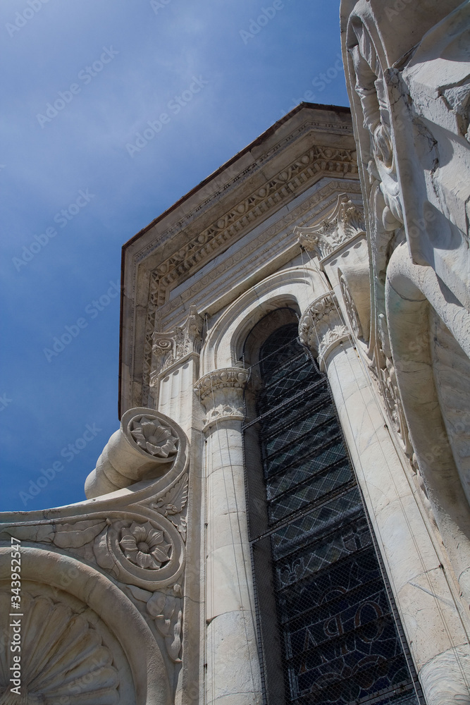 Fototapeta premium Szczyt Katedry Santa Maria del Fiore - Florencja, Toskania, Wlochy