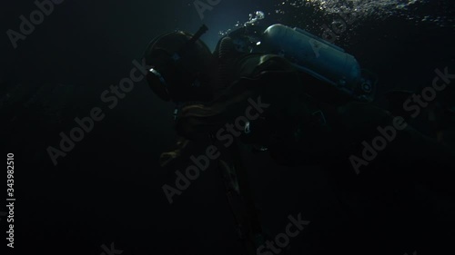 MILITARY DIVER UNDERWATER Left Side