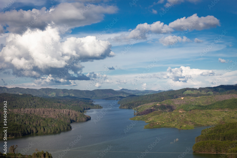 Obraz premium Beautiful landscape of Dam in Colombia