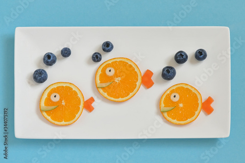 Obraz na płótnie Children's Breakfast With Fruits w salonie