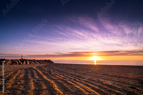 Lever de soleil plage Barcarès Pyrénées Orientales