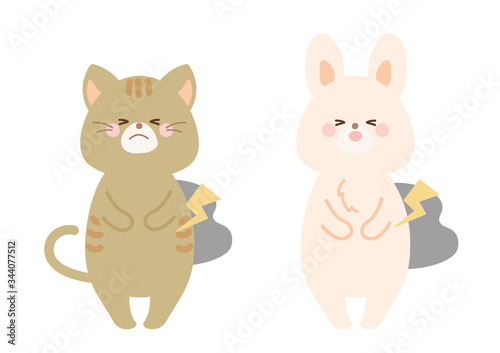 おなかが痛い　腹痛の猫とうさぎ