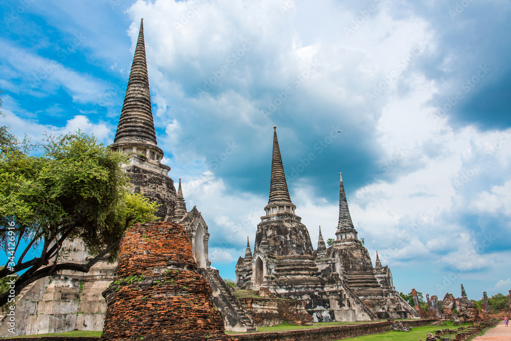 Wat Phra Si Sanphet Is the former royal temple of the ancient palace Located at Tambon Pratu Chai Phra Nakhon Si Ayutthaya District Phra Nakhon Si Ayutthaya Province, Thailand Wat Phra Si Sanphet Is the former royal temple of the ancient palace Located at Tambon Pratu Chai Phra Nakhon Si Ayutthaya District Phra Nakhon Si Ayutthaya Province, Thailand