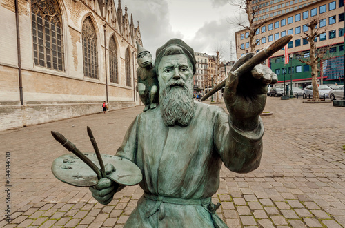 Portrait of the famous artist Pieter Bruegel the Elder in bronze statue, Flemish Renaissance era painter