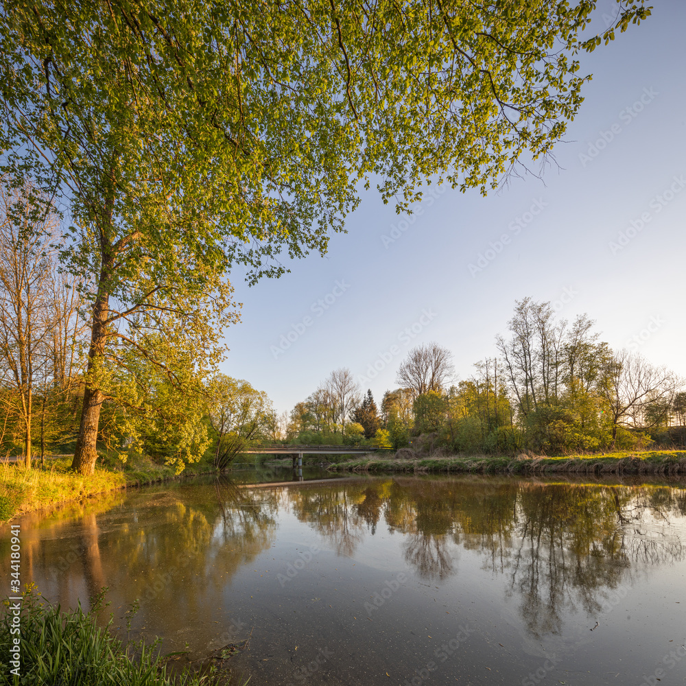 Isen, Aufham, Winhöring, Landkreis Altötting, Oberbayern, Bayern, Deutschland, Natur, Landschaft, Wasser, Fluss, Bach