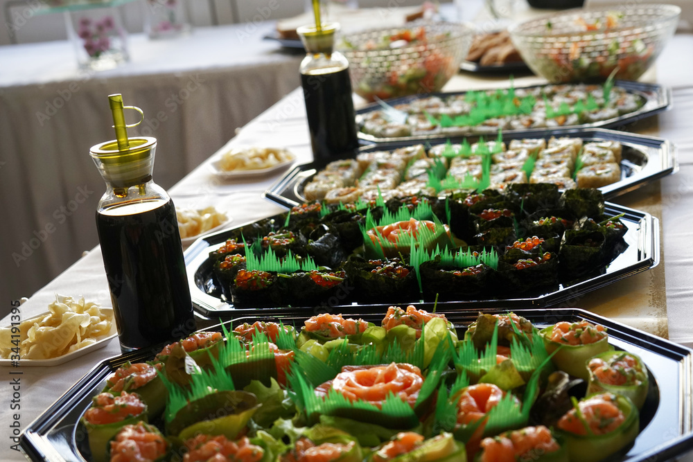 Catering. Eat.