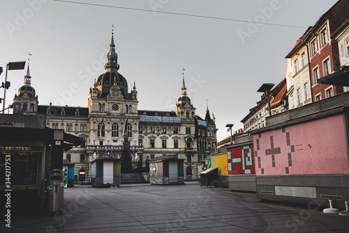 Graz Stadt Hauptplatz leere Ansicht vom Rathaus