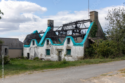 Burnt Out Cottage, Feiel, Morbian