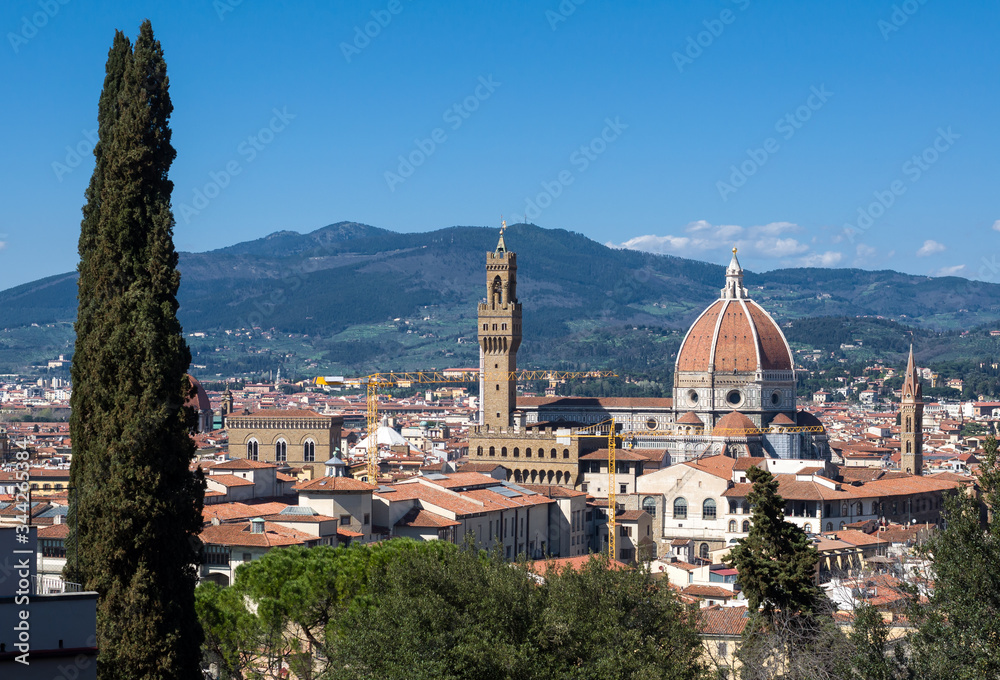Cathedral of Saint Mary of the Flower (Cattedrale di Santa Maria del Fiore) in Florence, Tuscany, Italy.