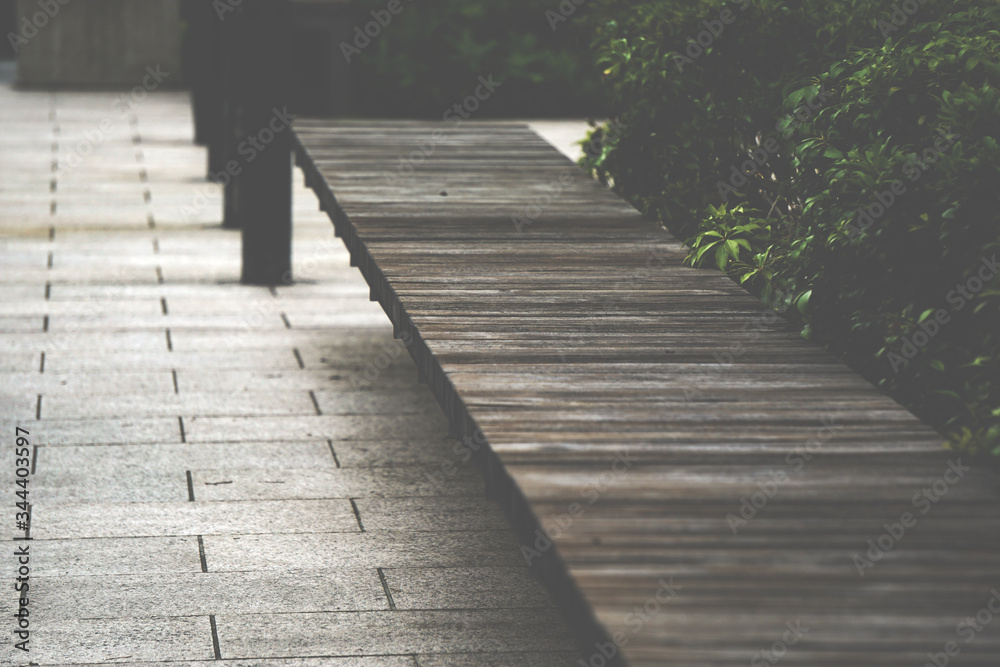 Bench in the city. Bench without signs of people in urban areas.  都市部のベンチ、都市部にある人の気配のないベンチ