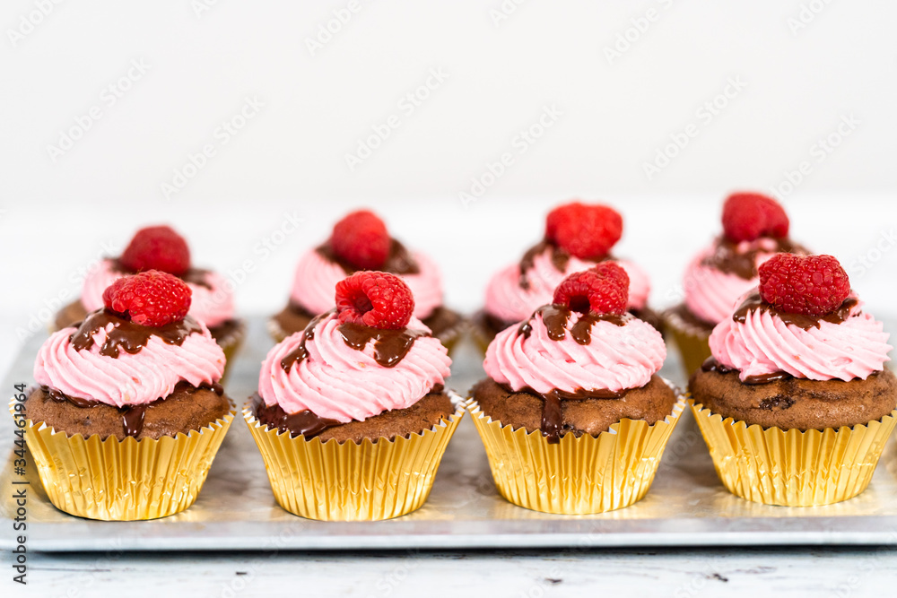 Chocolate raspberry cupcakes Chocolate raspberry cupcakes