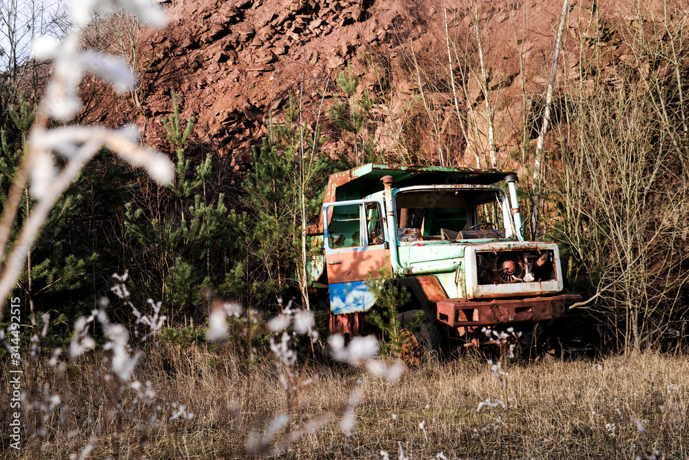 This old rusty truck in the quarry delivers this special and calm mood... :)