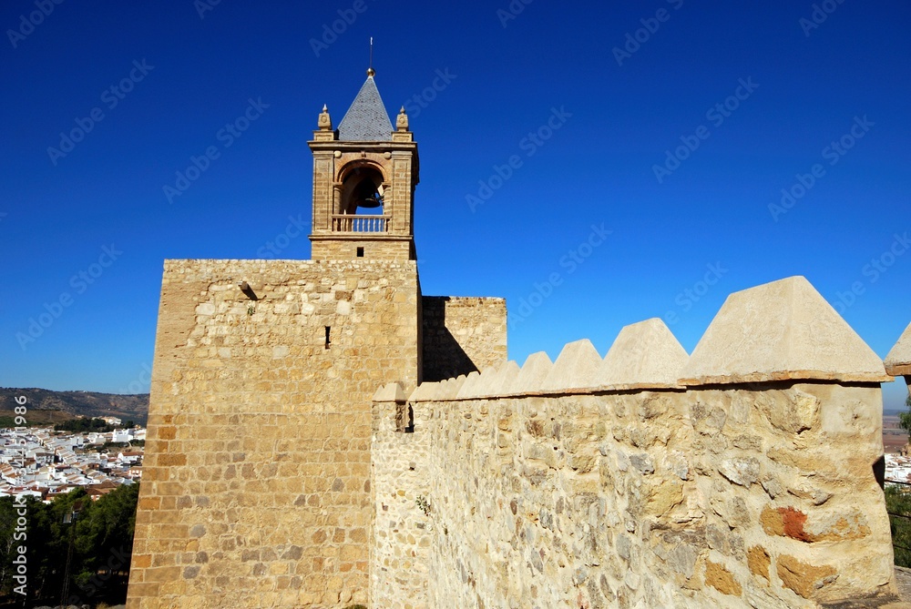Castle keep tower (torre del homenaje) and battlements, Antequera, Andalusia, Spain.