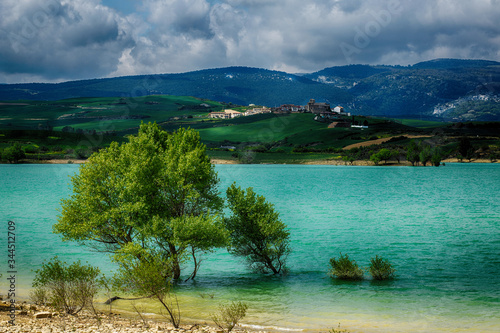Fototapeta Naklejka Na Ścianę i Meble -  beautiful landscape of the alloz reservoir in navarra Spain
