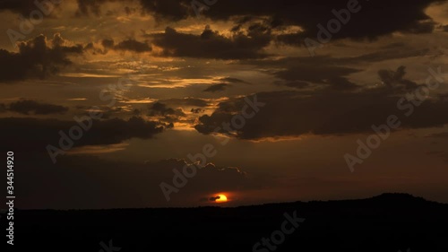 timelapse sunset over the mountains
