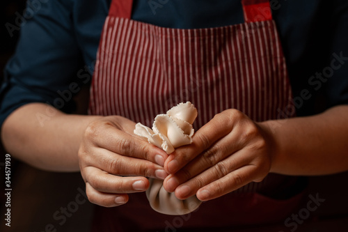 Fotografi The process of cooking khinkali - dishes of Caucasian cuisine