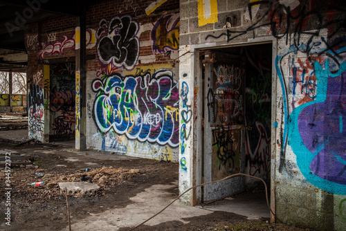 graffiti on the wall © PhotoCycleMike