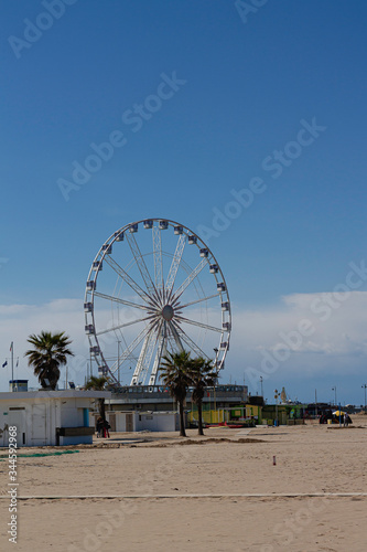 ferris wheel on the italian beach