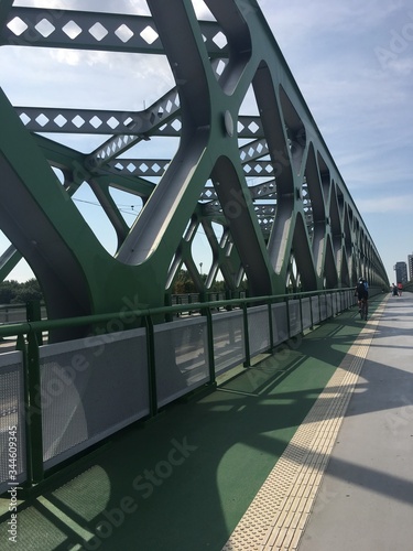 bridge over the river thames
