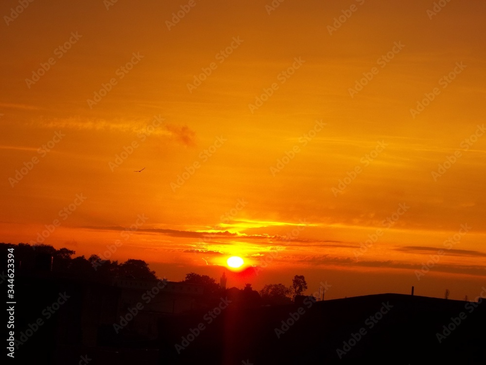 Obraz premium typical sunset with blur effect