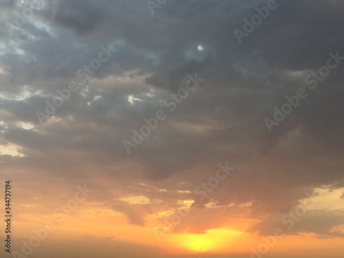 Fototapeta Naklejka Na Ścianę i Meble -  beautiful scenario of the early sunrise with attractive clouds