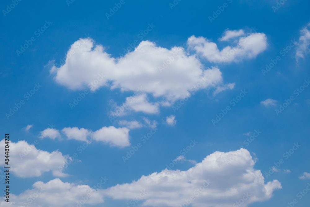 Fototapeta premium Blue sky background with clouds