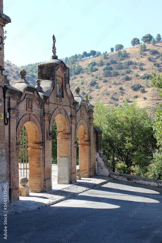 Entrada de la Abadía del Sacromonte de Granada (Andalucía, España)