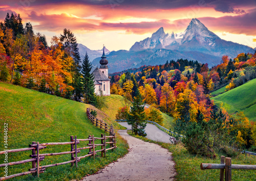 Fotografia, Obraz Iconic picture of Bavaria with Maria Gern church with Hochkalter peak on background