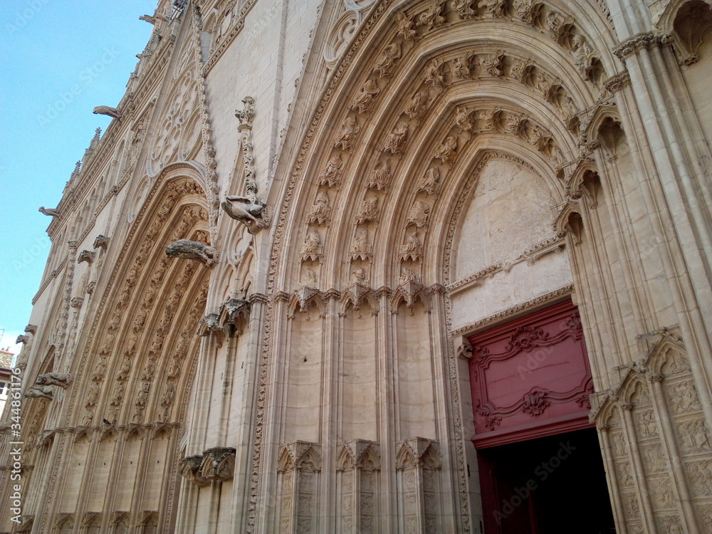 Devanture de la Cathédrale de Lyon