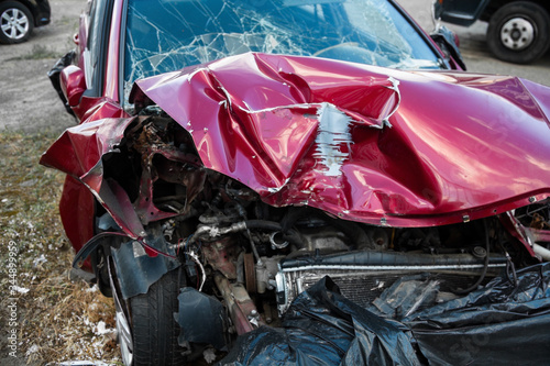 Foto Damaged car after the accident