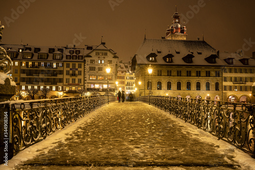 Rathaussteg in der Nacht, Stadt Luzern, Schweiz photo