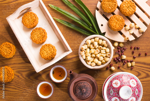  Traditional mooncakes