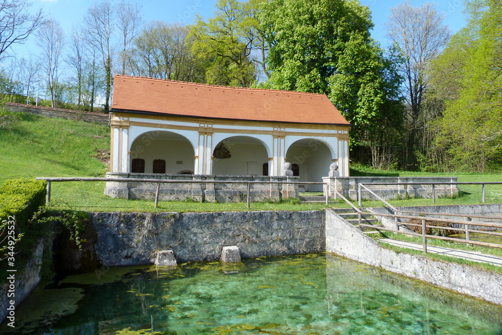 Brunnenhaus Kloster Wessobrunn in Oberbayern