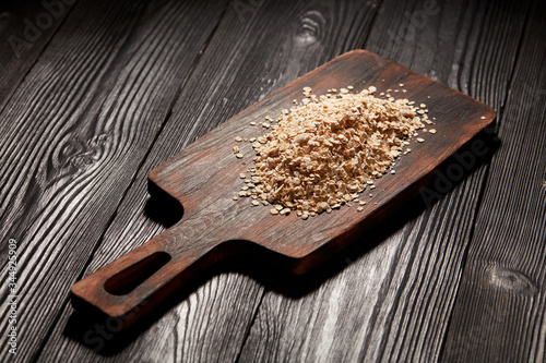 Dry rolled oatmeal