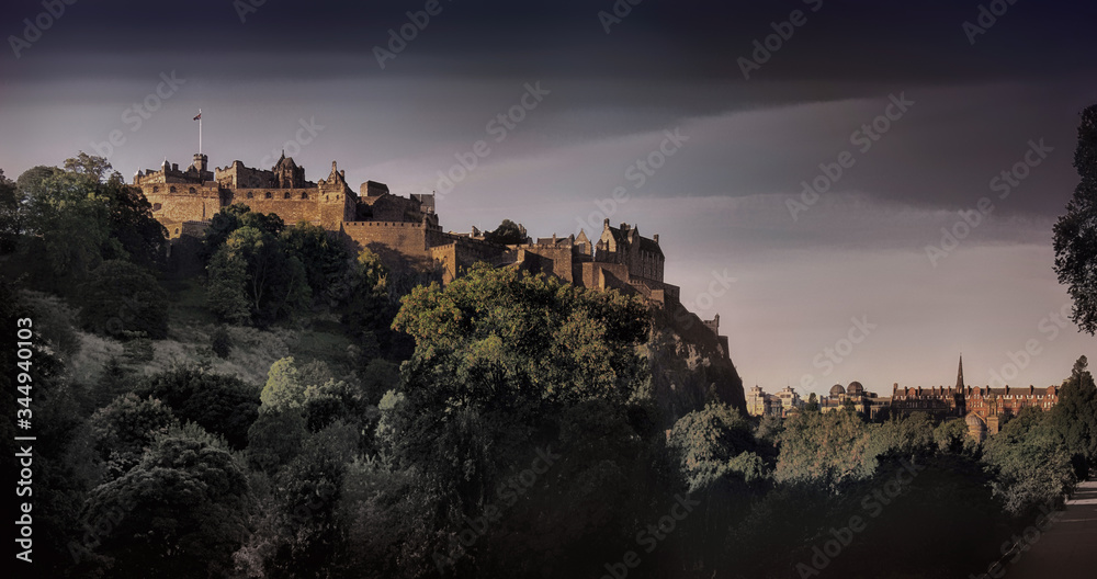 Edinburgh castles history architecture building engineering tower Scotland whiskey tourism  Independence
