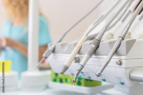 Gabinet stomatologiczny  narz  dzia dentystyczne i medyczne.
