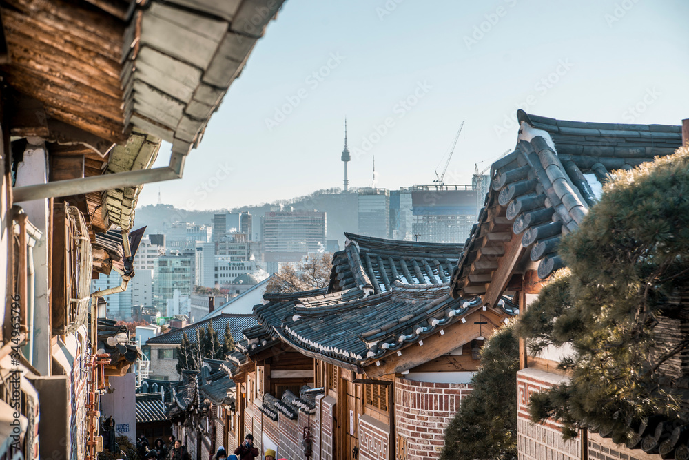 asian architecture in downtown seoul south korea