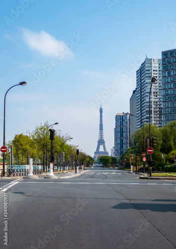Fototapeta Naklejka Na Ścianę i Meble -  Empty streets with Eiffel tower in background during Covid-19 Lockdown - Paris, France