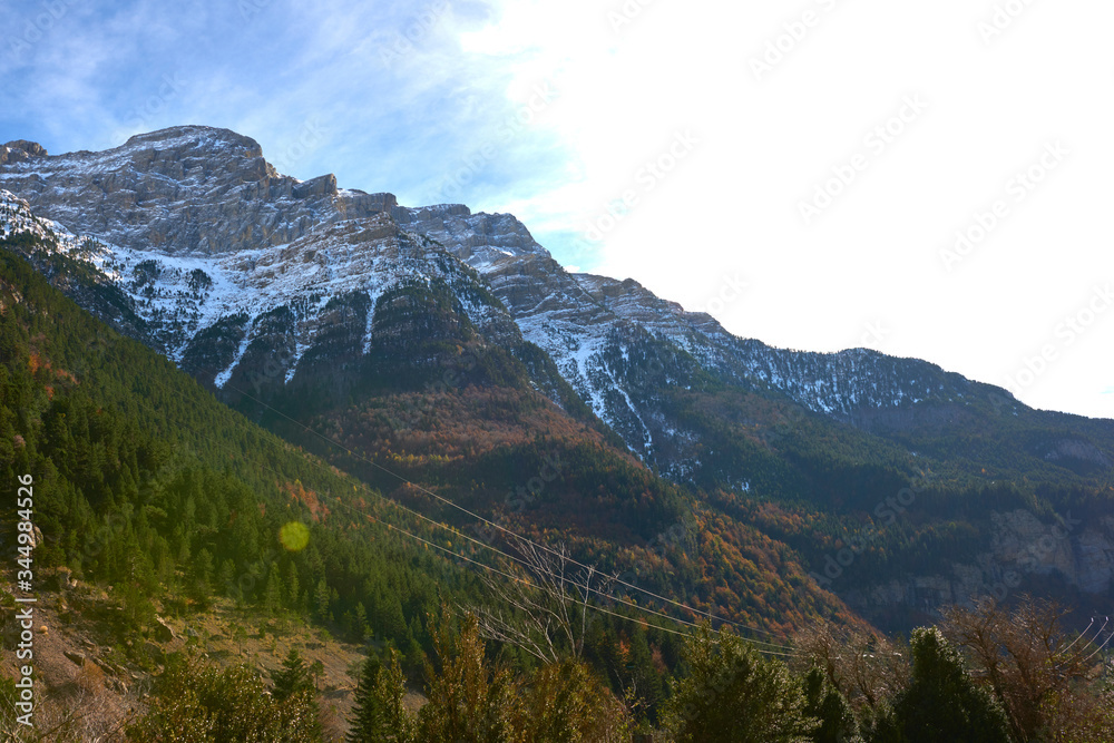 Obraz premium the pyrenees mountains