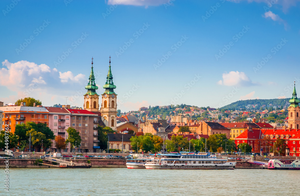 Obraz premium Panoramic view of Buda side of Budapest, Hungary