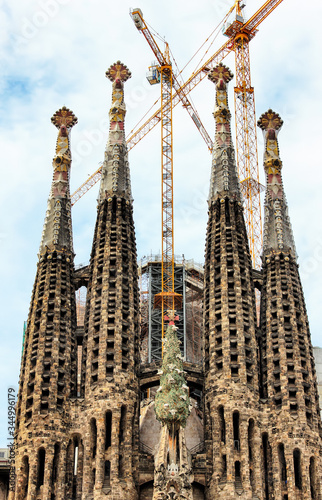Basílica de la Sagrada Família (Basilica of the Sacred Family) - a famous architecture artwork by Antoni Gaudi in Barcelona. Catalonia, Spain.