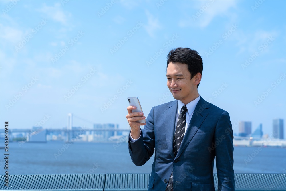 スーツを着たビジネスマンポートレート スーツを着たビジネスマンポートレート