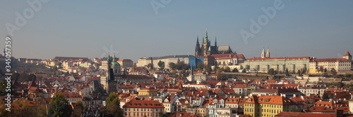 Prager Burg und St.-Veits-Dom, Kleinseite, Prag, Tschechien, Europa © lichtbildmaster