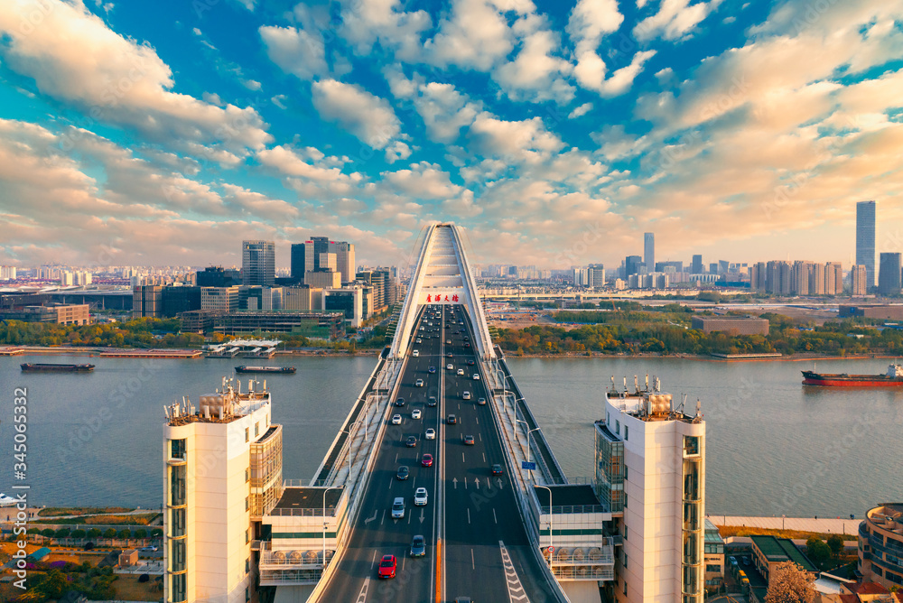 Obraz premium Lupu Bridge, Huangpu River, Shanghai, China