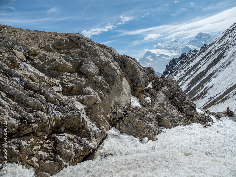 View of the Annapurna massif prior to Thorang La pass