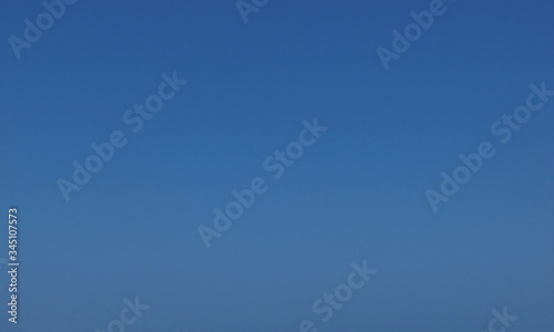 Clear blue sky © DDPnotime